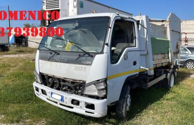 Isuzu 75 compattatore rifiuti - pezzi di ricambio 2006