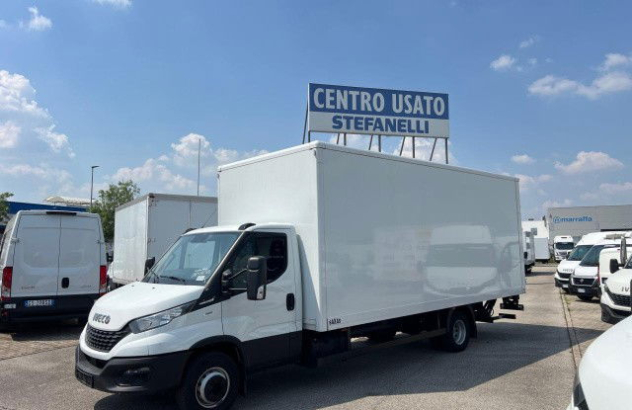 Iveco daily 70c18ha8-p box + sponda 2022