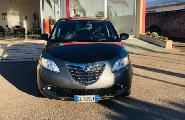 LANCIA Ypsilon 1.3 MJT 16V 95 CV 5 porte SeS Platinum Diesel 2012