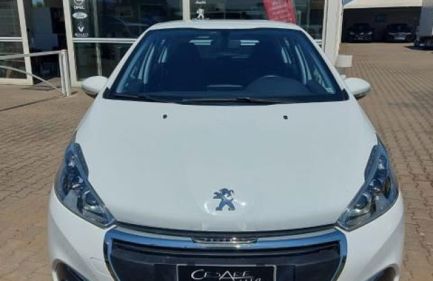 PEUGEOT 208  Benzina 2016