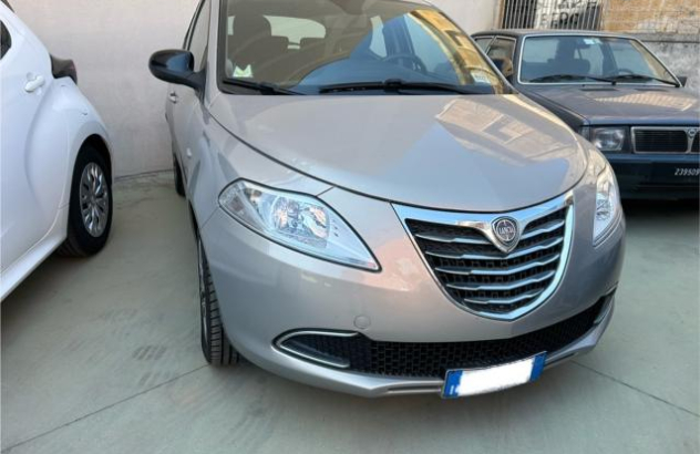 LANCIA Ypsilon 1.3 MJT 16V 95 CV 5 porte SeS Gold Diesel 2012