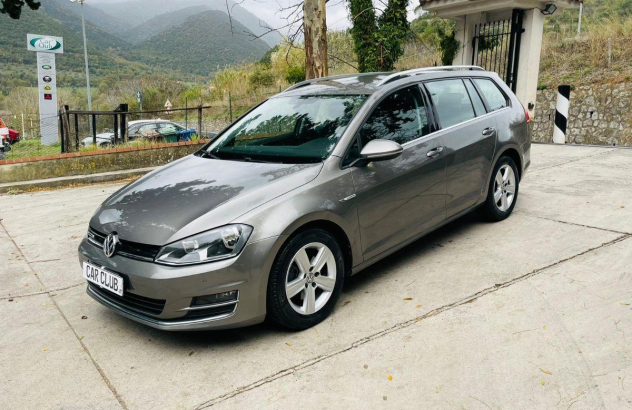 VOLKSWAGEN Golf Variant 1.4 TGI Highline BlueMotion Metano 2014