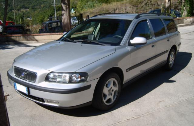 VOLVO V70 2.4 D5 20V Optima Diesel 2002