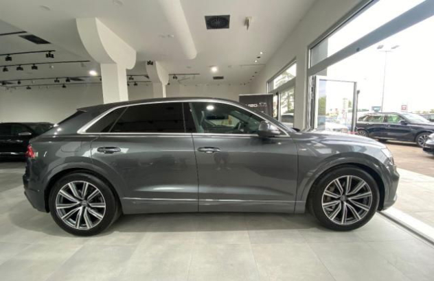 AUDI Q8 50 TDI 286 CV quattro tiptronic Sport Elettrica-Diesel 2019