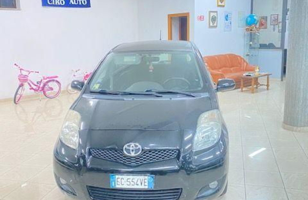 TOYOTA Yaris 1.3 5p. Benzina 2005