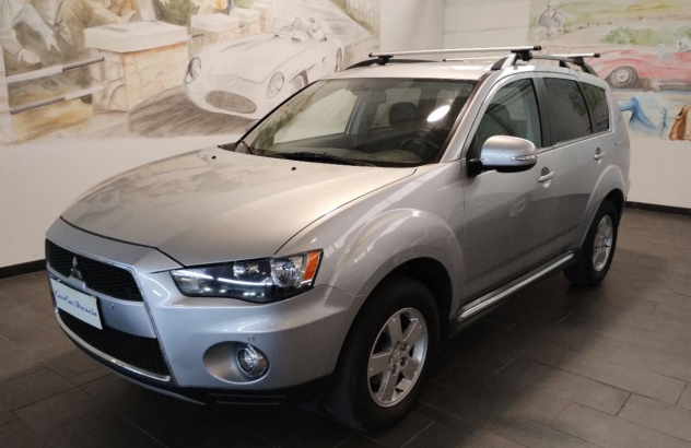 MITSUBISHI Outlander 2.2 DI-D Intense DPF Diesel 2011