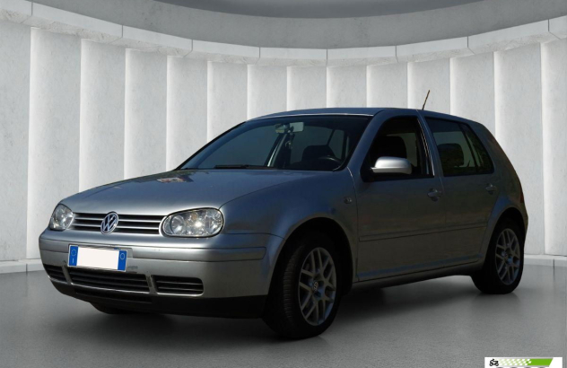 VOLKSWAGEN Golf 1.6 16V 3 porte Time Benzina 2003