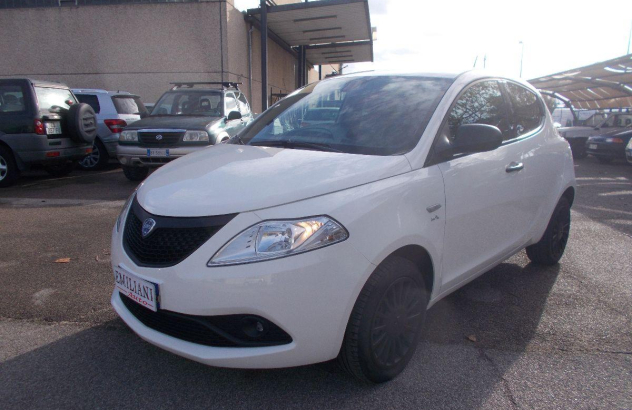 LANCIA Ypsilon 1.2 69 CV 5p. GPL Ecochic Silver GPL 2021