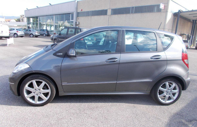 MERCEDES Classe A 160 BlueEFFICIENCY Benzina 2011