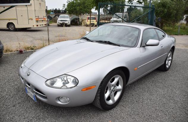 JAGUAR XK8 4.0 Coupé Benzina 2001