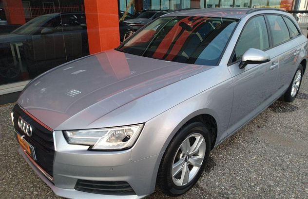 AUDI A4 Avant 35 TDI S tronic Business Diesel 2018