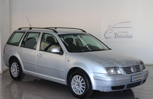 VOLKSWAGEN Bora TDI/101 CV Trendline Diesel 2004