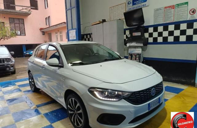 FIAT Tipo 1.6 Mjt SeS DCT 5p. Lounge Diesel 2016