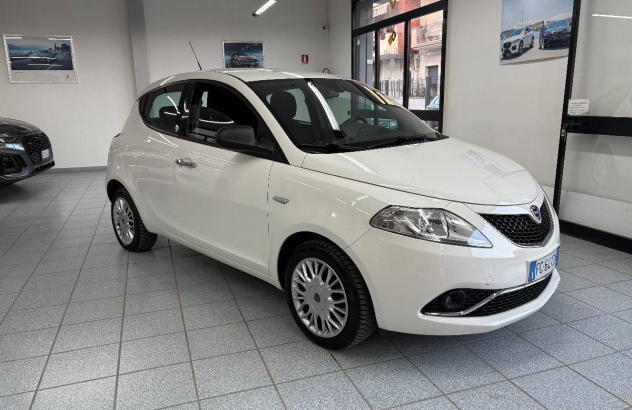 LANCIA Ypsilon 1.2 69 CV 5p. GPL Ecochic Gold GPL 2016