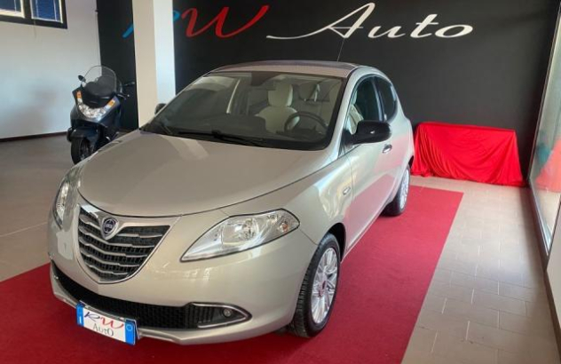 LANCIA Ypsilon 1.2 69 CV 5p. GPL Ecochic Plat. GPL 2015