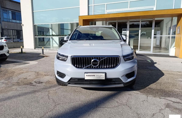 VOLVO XC40  Elettrica-Benzina 2021