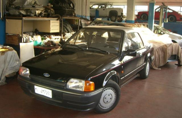 FORD Escort 1.4 Cabriolet Ghia Benzina 1987