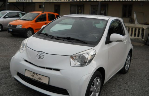 TOYOTA iQ 1.3 Executive Diesel 2010