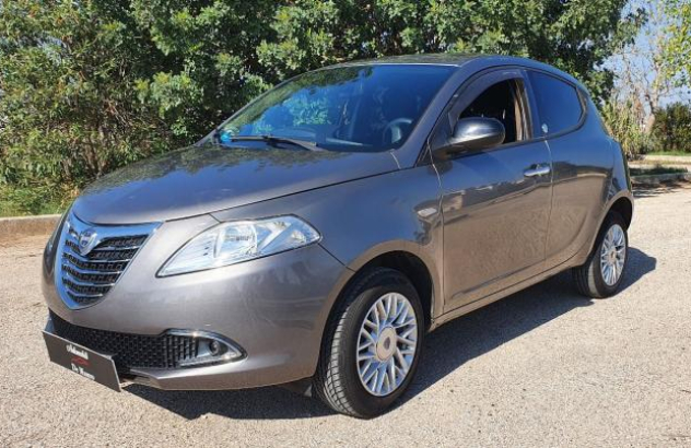 LANCIA Ypsilon 0.9 Twinair 85 CV 5 porte Metano Ecochic Gold Benzina 2014