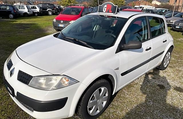 RENAULT Mégane 1.4 16V 5p. Confort Authentique Benzina 2005