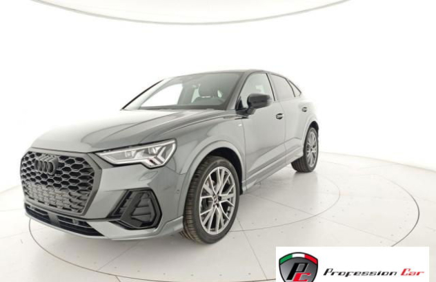 AUDI Q3 35 TFSI S tronic Benzina 2024