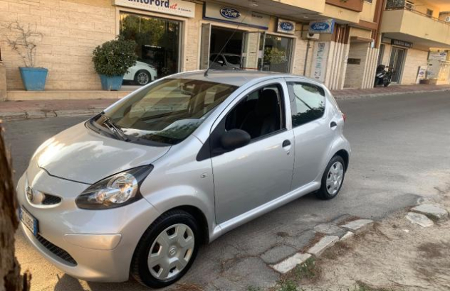 TOYOTA Aygo 12V VVT-i 5 porte Now Benzina 1999