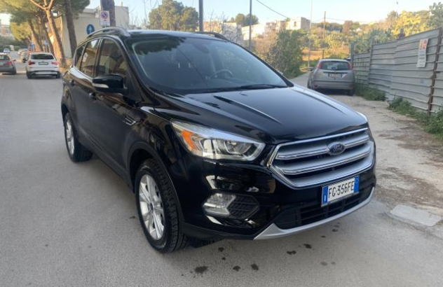 FORD Kuga 1.5 TDCI 120 CV SeS 2WD P. Titanium Diesel 2016