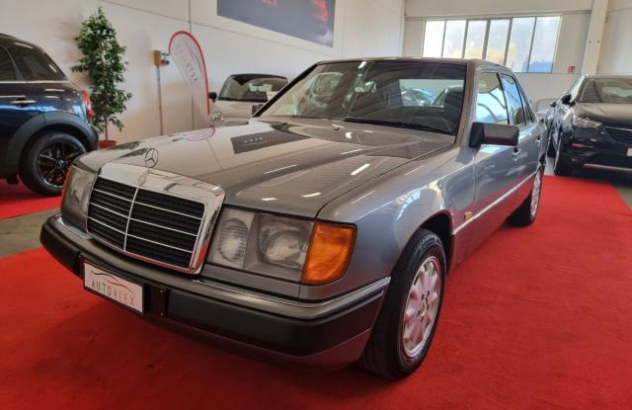 MERCEDES Classe E  Benzina 1991