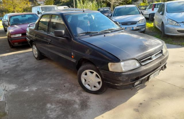 FORD Orion 1.6 5 porte Ghia Benzina 1992