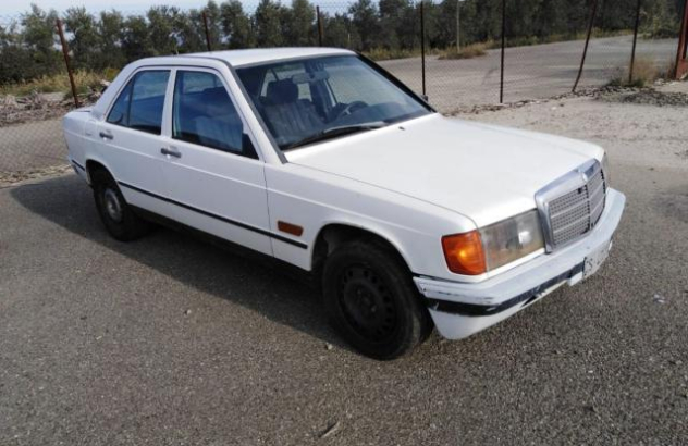 MERCEDES 190 E Benzina 1983