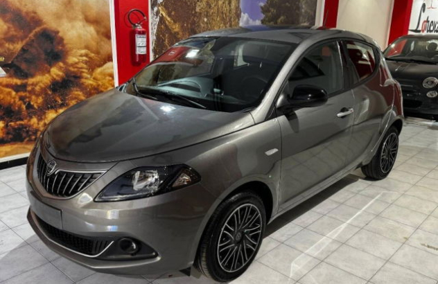 LANCIA Ypsilon  Elettrica-Benzina 2022