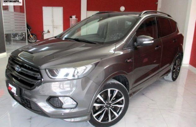 FORD Kuga 1.5 TDCI 120 CV SeS 2WD ST-Line Diesel 2019