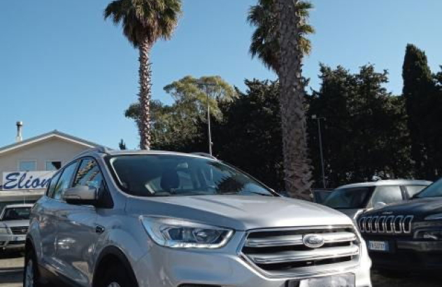 FORD Kuga 1.5 TDCI 120CV SeS 2WD P. Tit. Bus. Diesel 2018