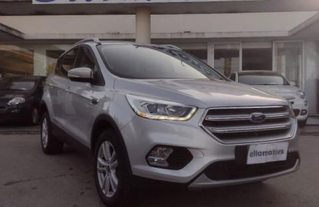 FORD Kuga 1.5 TDCI 120CV SeS 2WD P. Tit. Bus. Diesel 2018