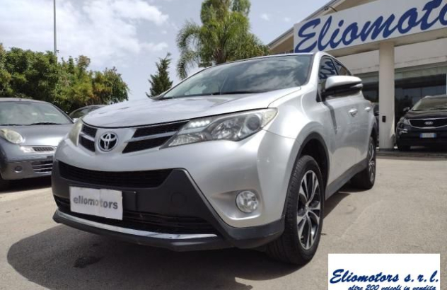 TOYOTA RAV4 2.0 D-4D 2WD Business Pack Diesel 2014