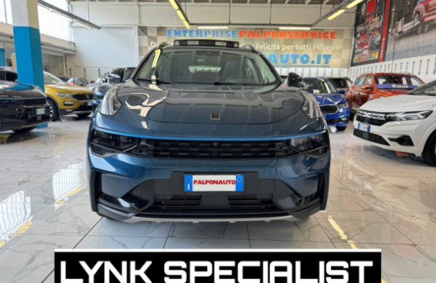 Lynk and co 01  Elettrica-Benzina 2021