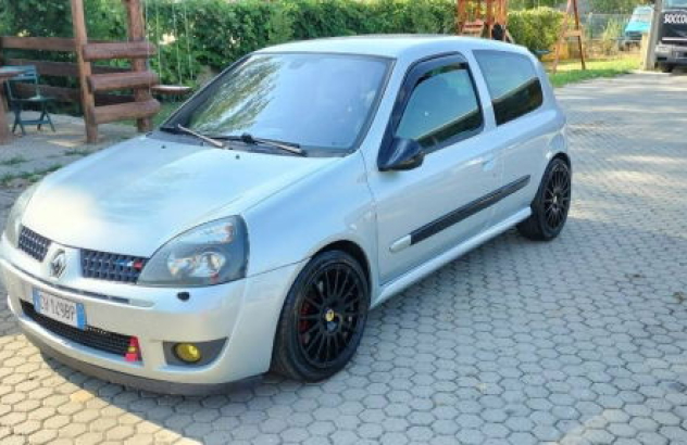 RENAULT Clio  Benzina 2003