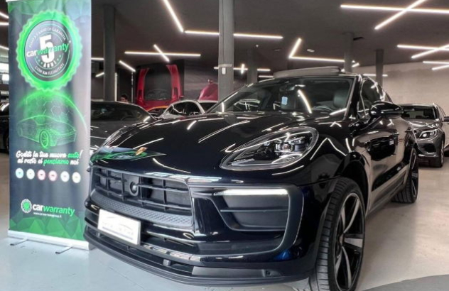 PORSCHE Macan  Benzina 2022