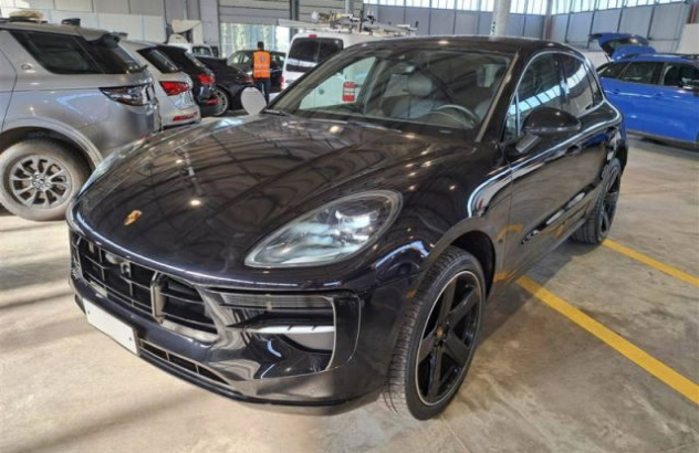 PORSCHE Macan  Benzina 2021