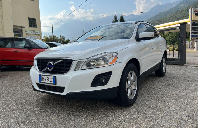 VOLVO XC60 2.4 D 163CV AWD Geartronic Momentum Diesel 2009