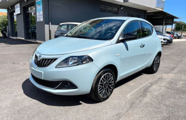 LANCIA Ypsilon  Elettrica-Benzina 2024