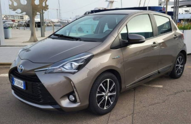 TOYOTA Yaris  Elettrica-Benzina 2018