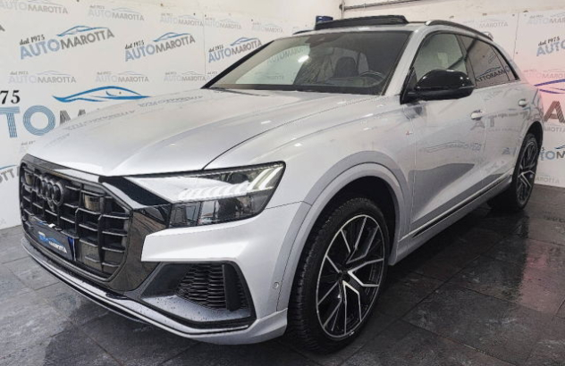 AUDI Q8  Elettrica-Diesel 2020