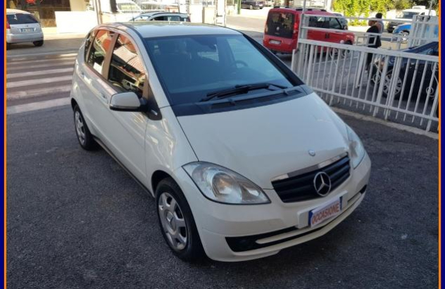 MERCEDES Classe A 160 Elegance Benzina 2010