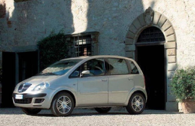 LANCIA Musa  Benzina 2007