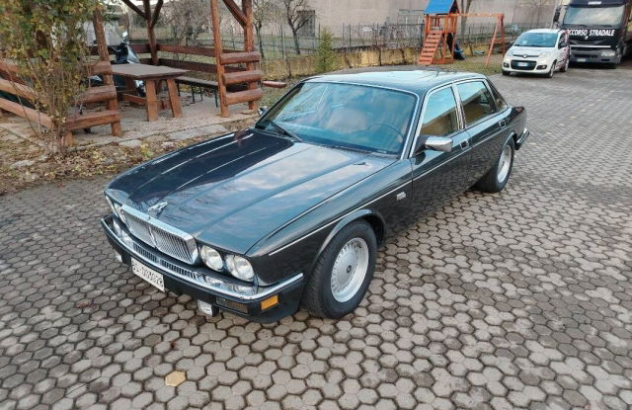 JAGUAR XJ6  Benzina 1990