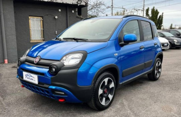 FIAT Panda Cross  Elettrica-Benzina 2024