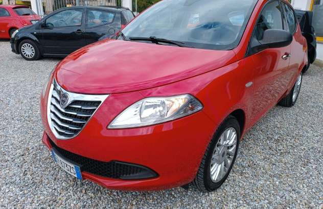 LANCIA Ypsilon 1.2 69 CV 5 porte SeS Silver Benzina 2013