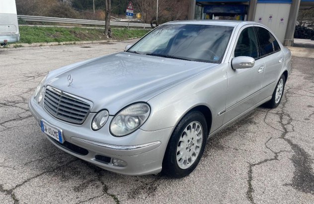 MERCEDES Classe E 220 CDI Elegance Diesel 2003