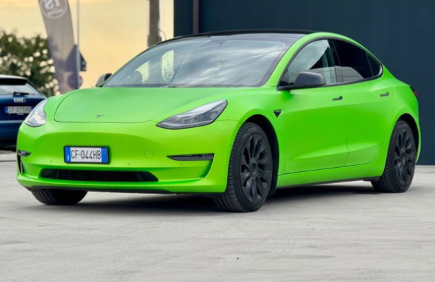 TESLA Model 3  Elettrica 2021